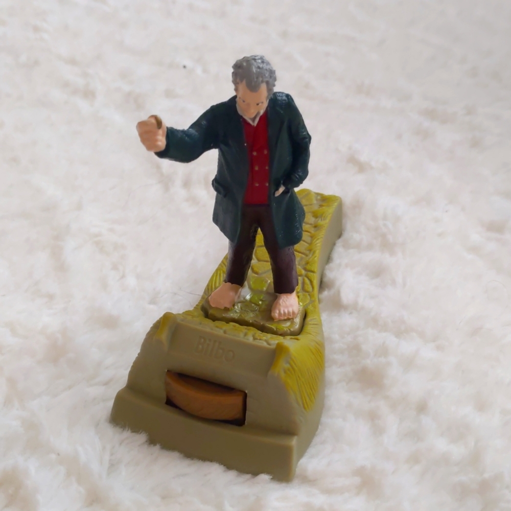 2001 Lord of the Rings Bilbo Action Figure